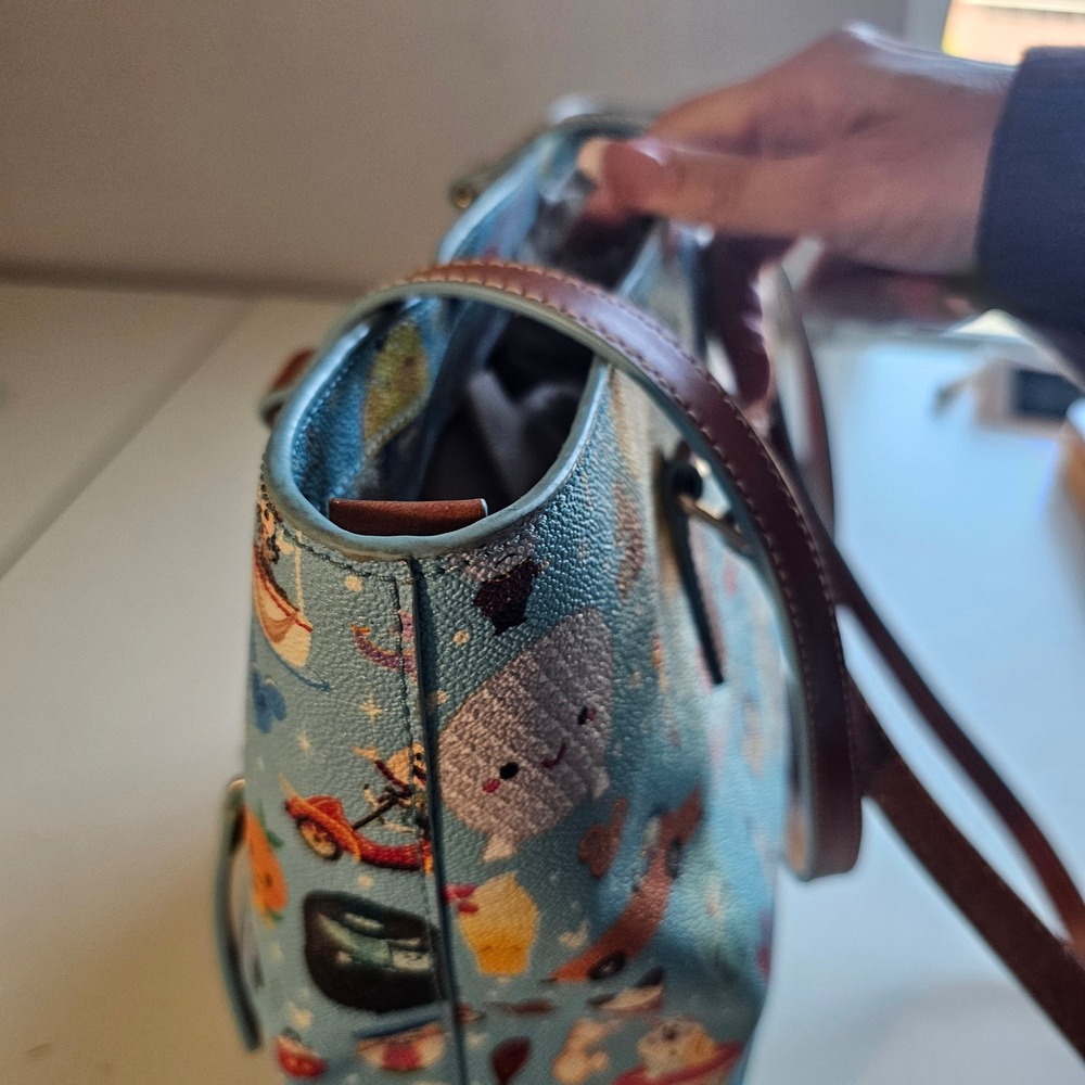 Dooney Bourke Disney 2021 Walk In the Park blue tote Disneyland icons zipper - Picture 6 of 12